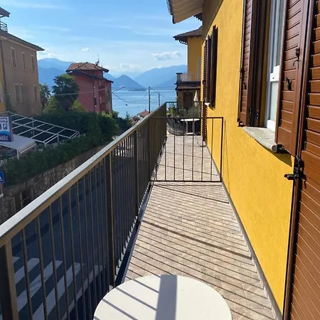 Around Maggiore Apartment